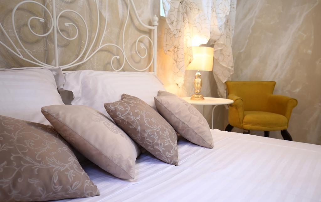 Luxury Lidija Rooms Split Bagian luar foto