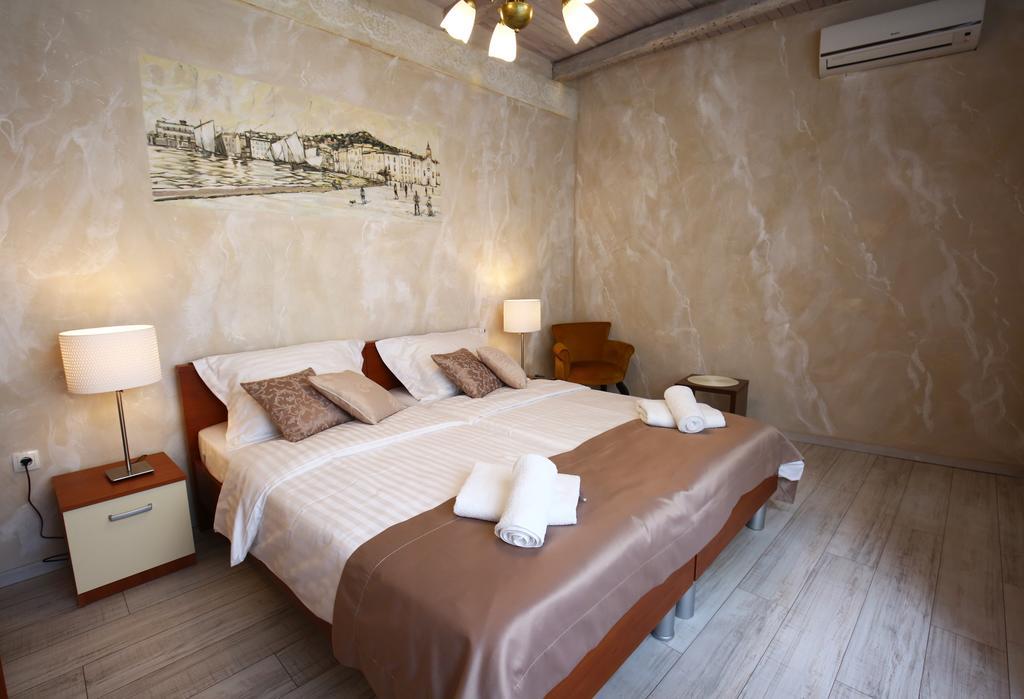 Luxury Lidija Rooms Split Bagian luar foto