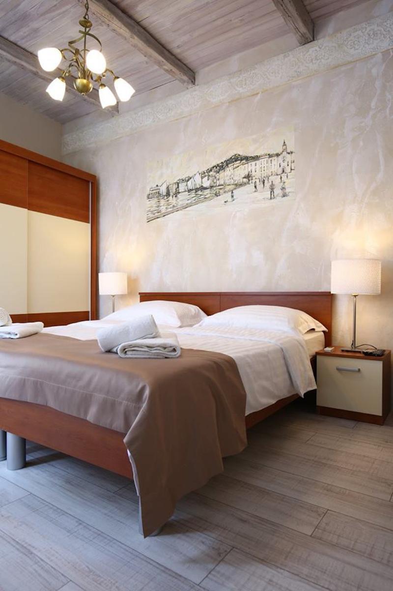 Luxury Lidija Rooms Split Bagian luar foto