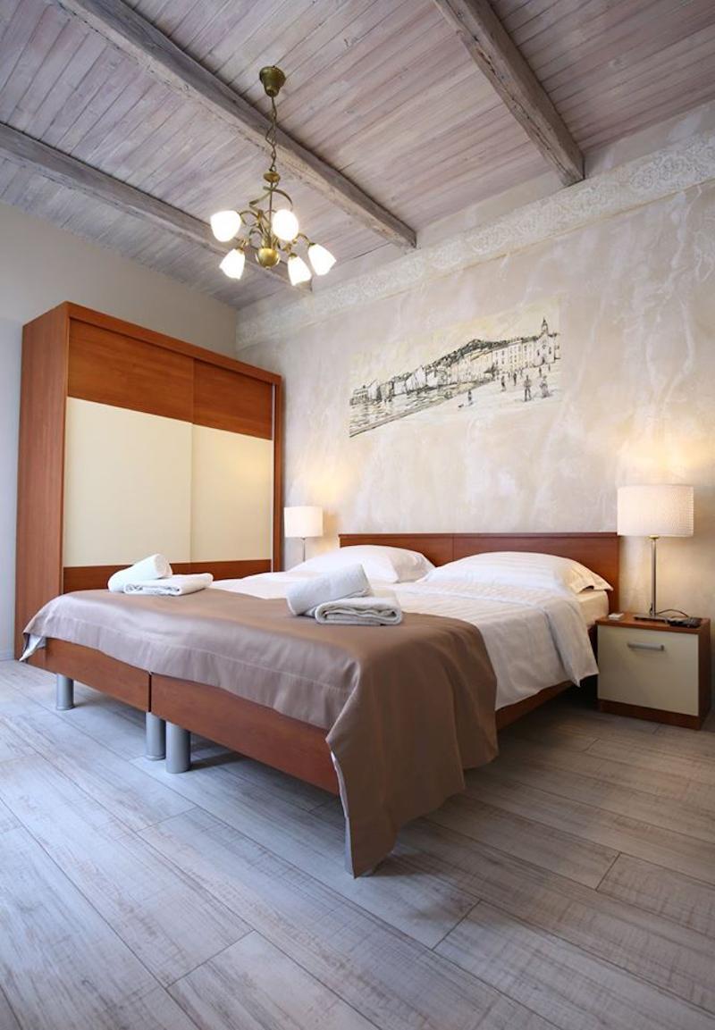 Luxury Lidija Rooms Split Bagian luar foto