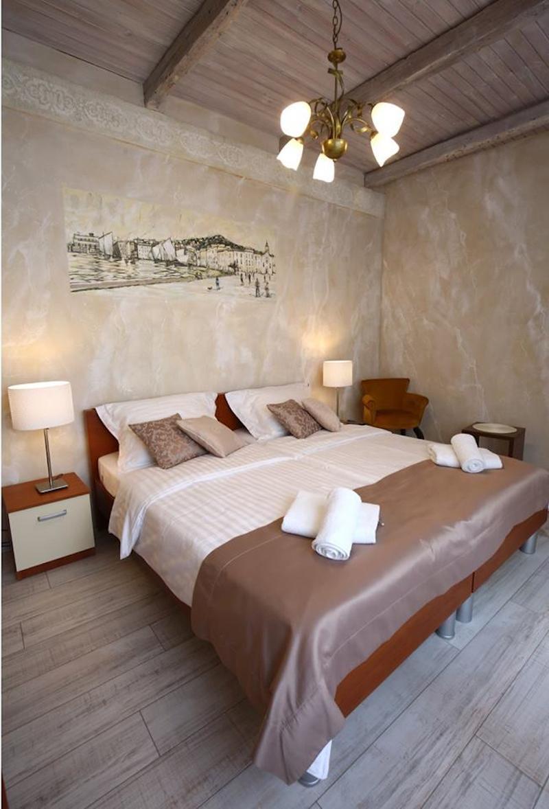Luxury Lidija Rooms Split Bagian luar foto